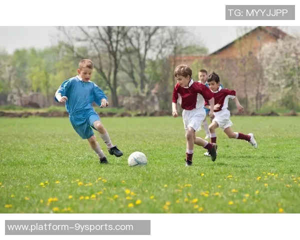 足球踢得最远的距离究竟有多远揭秘世界纪录与运动员的极限挑战